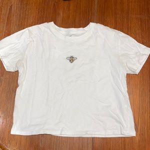 Cropped Tee with Bee